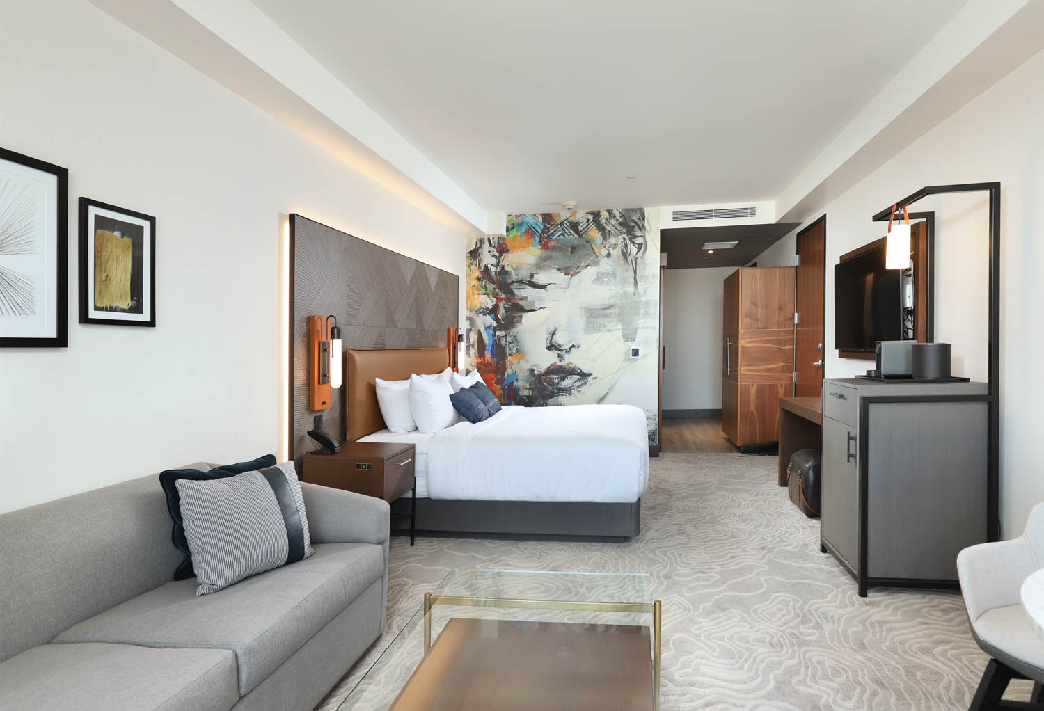 Studio Suite room at The Glenmark Hotel, Glendale