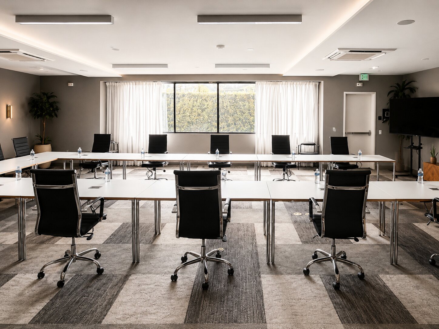 Jade Meeting Room