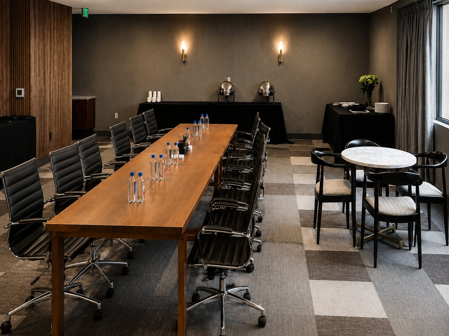 Onyx Meeting Room