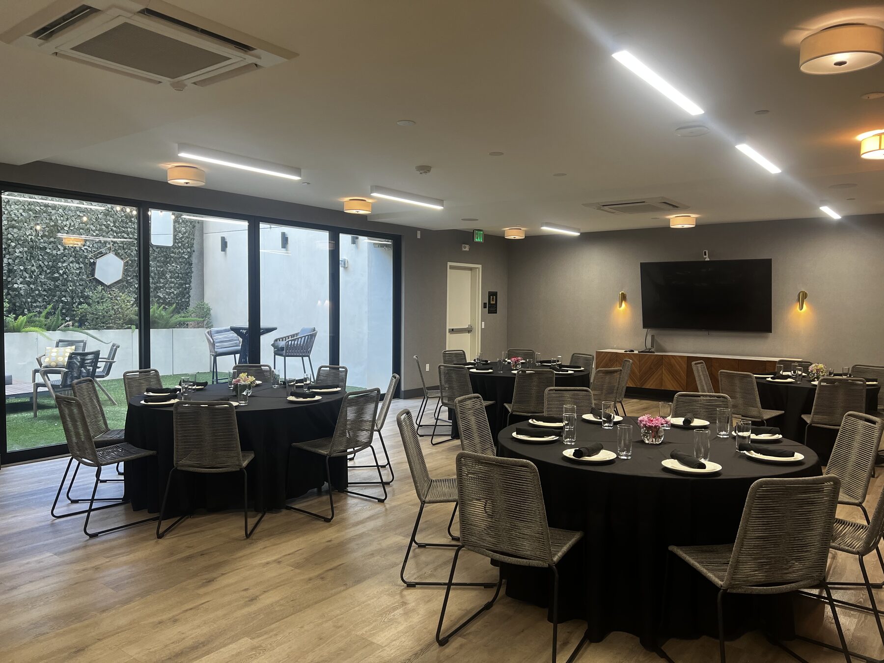 Jasper Meeting Room